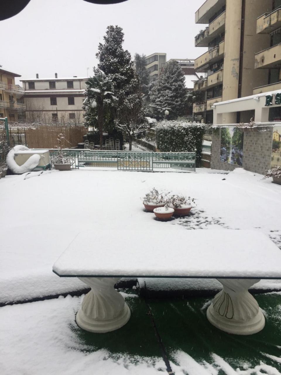 Hotel Malaga Авелино Екстериор снимка