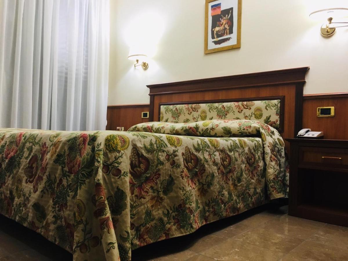 Hotel Malaga Авелино Екстериор снимка
